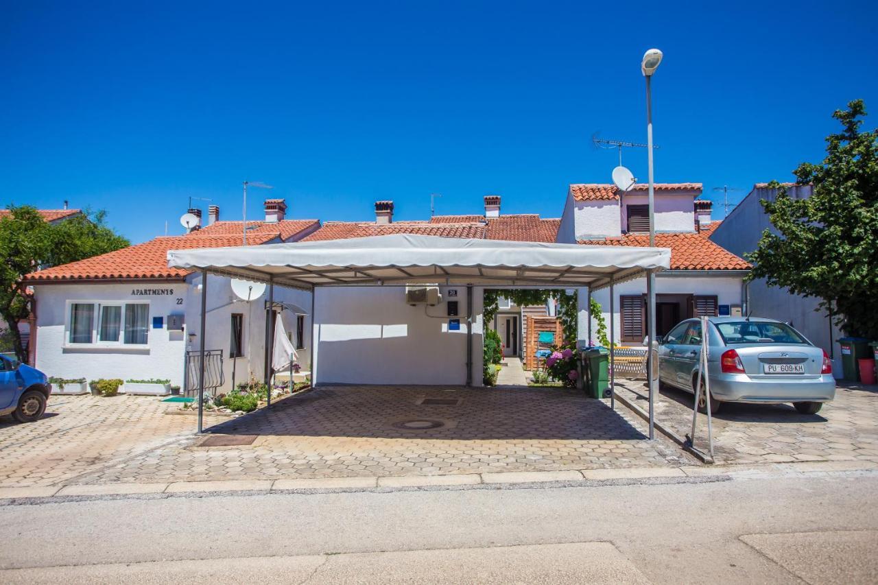 Apartment Rosse Poreč Exterior foto